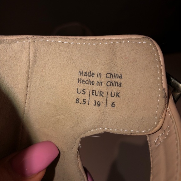 Spring heels size 8.5 - Picture 3 of 3